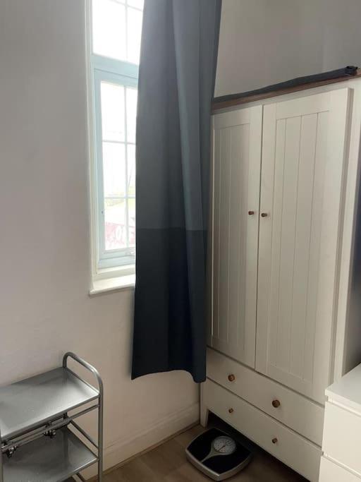 Studio Flat London Finchley Rd Nw11 Eksteriør billede